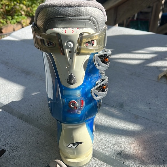 Nordica sm10 alpine boots in very good condition - Picture 4 of 4